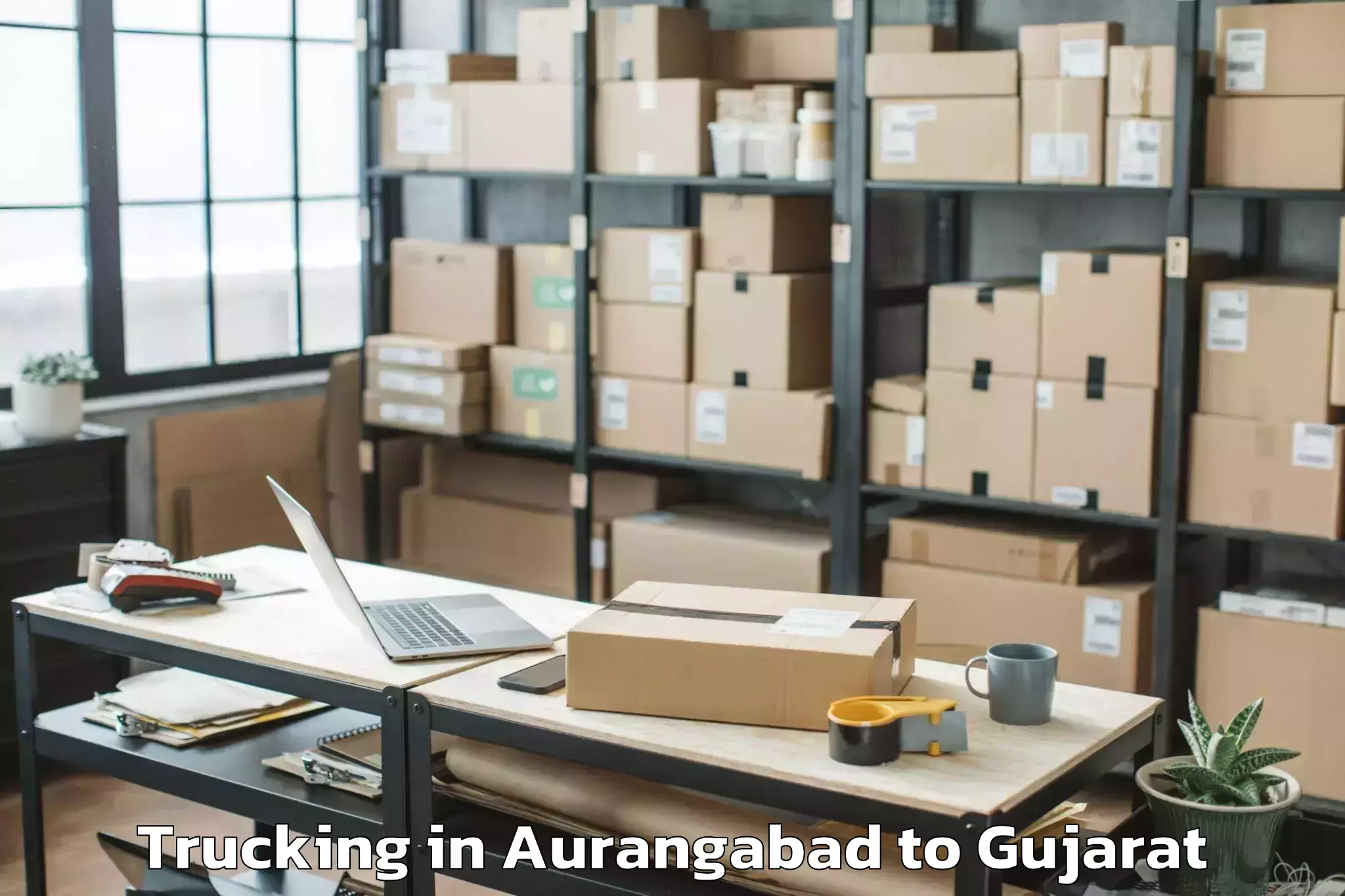 Easy Aurangabad to Nit Surat Trucking Booking